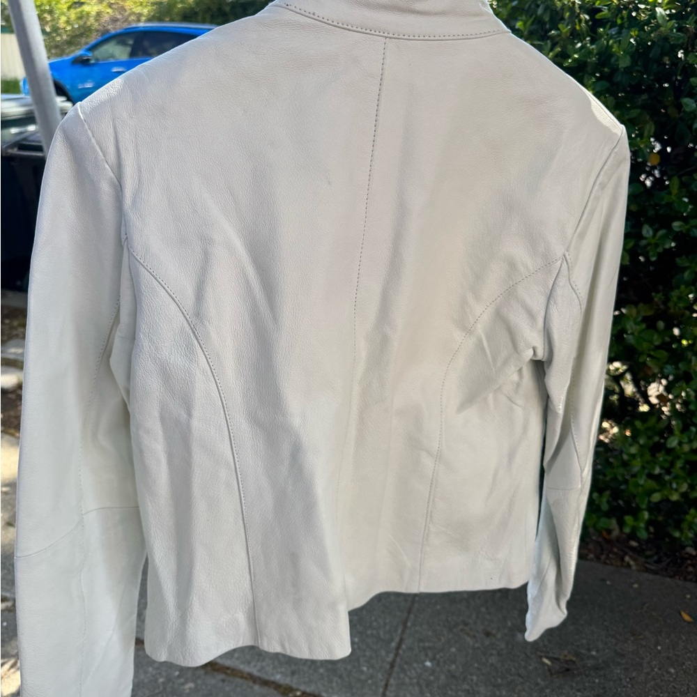 Women’s  White Leather Jacket - Picture 2 of 5